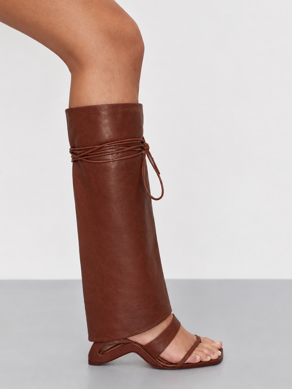 NWT MIISTA Samis Brown Smooth Leather Leg Warmer Lamb Leather Medium